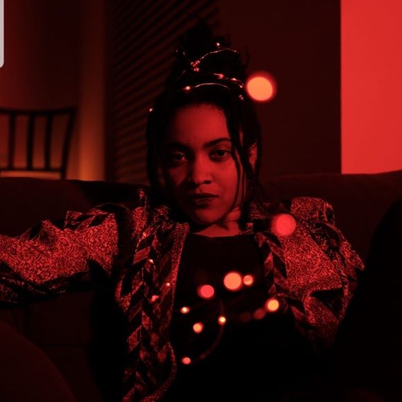 Meet your Posher, Aisha - Picture 1 of 1